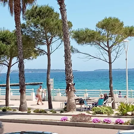 Bord De Mer, Midi, Acces Direct A La