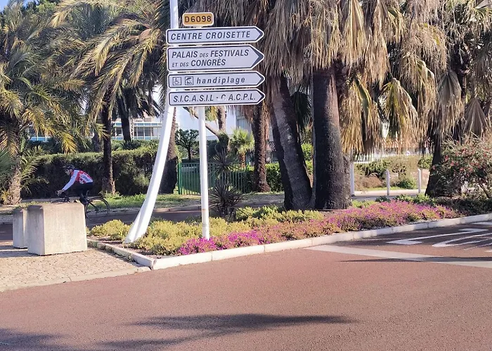 Bord De Mer, Midi, Acces Direct A La * Cannes