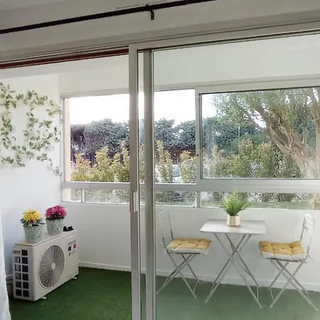 Bord De Mer, Midi, Acces Direct A La